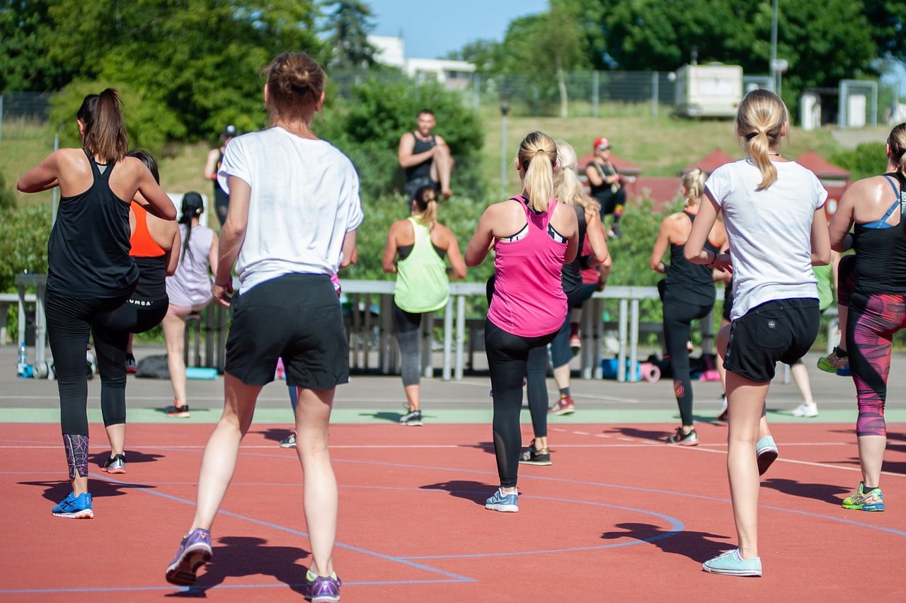 découvrez l'importance de l'exercice pour les furets, apprenez des activités amusantes et adaptées pour garder votre compagnon en forme et heureux. idées d'exercices, conseils et astuces pour un furet actif et épanoui.